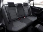 Volkswagen Passat 2010 года (UK)